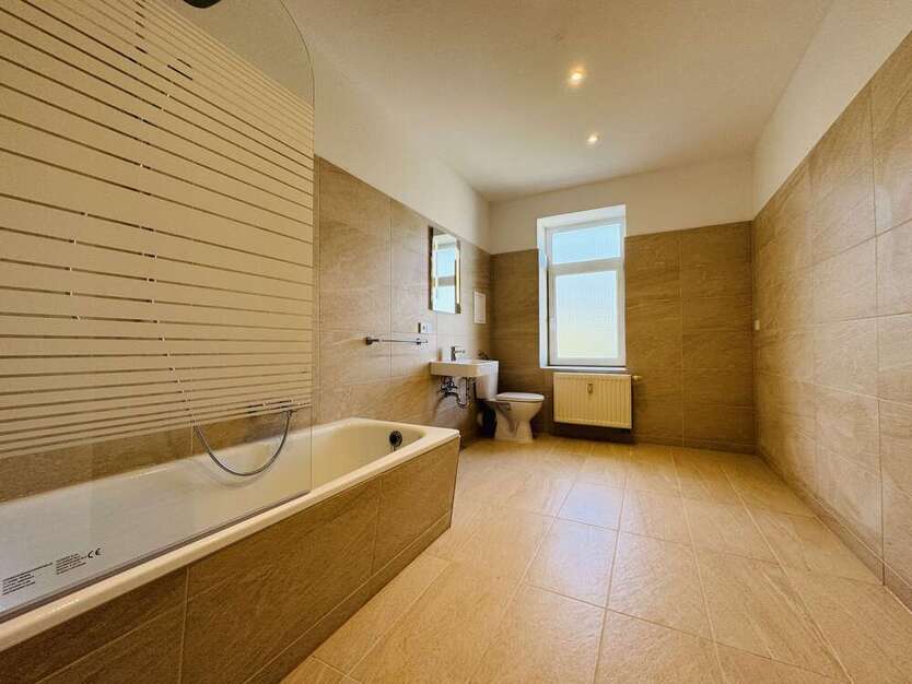 Wohnung zum Mieten in Chemnitz 415 € 65.99 m² 2 zimmer