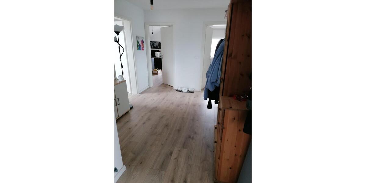 Dachgeschoßwohnung Schwaigern - 3.5 Zimmer, 70 m&sup2;, 850&euro; | Angebot:26539882