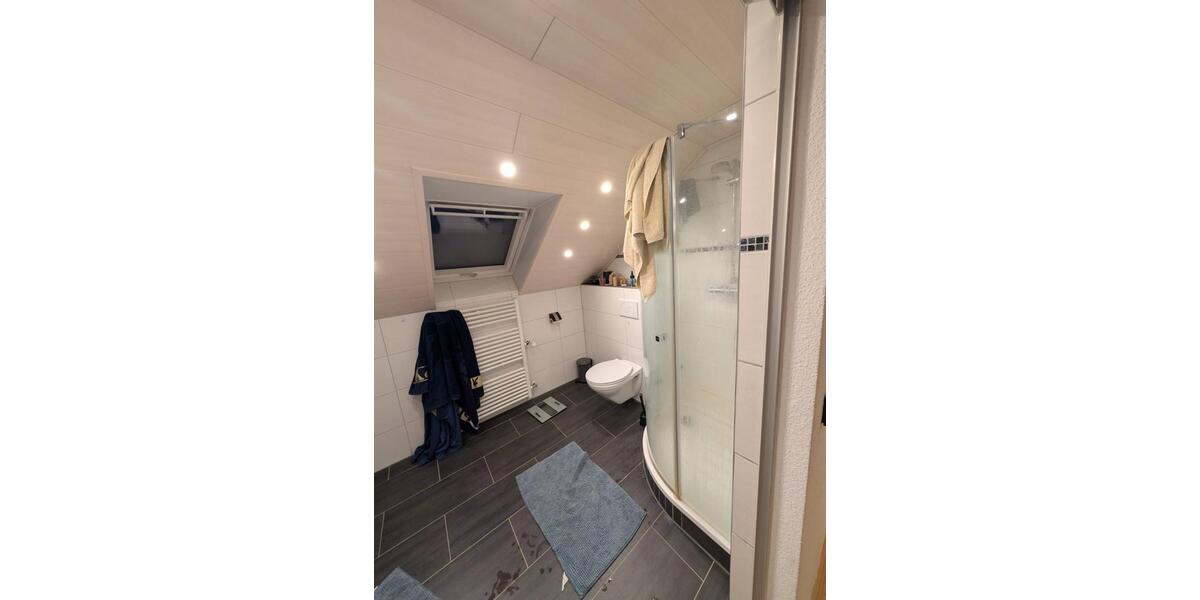 Dachgeschoßwohnung Berghülen - 3.5 Zimmer, 80 m&sup2;, 1.000&euro; | Angebot:24842563