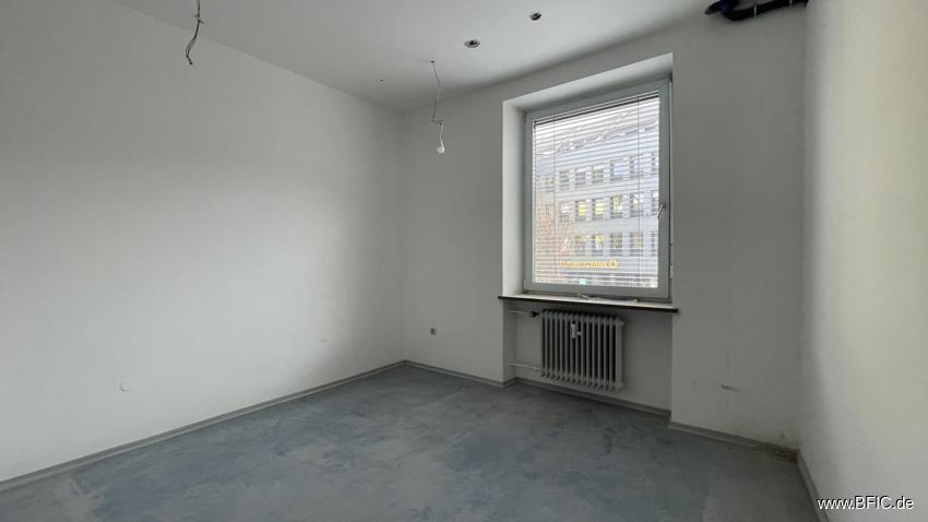 Büroetage in Toplage FFB – wird renoviert zimmer