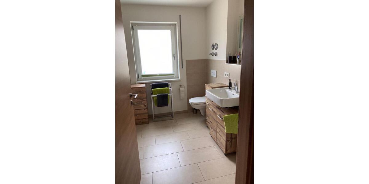 Erdgeschoßwohnung Tiefenbach - 3.5 Zimmer, 83 m&sup2;, 715&euro; | Angebot:25144649