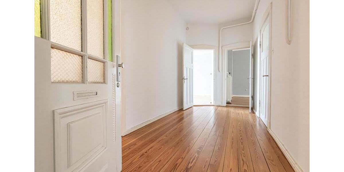 Etagenwohnung Flensburg - 5 Zimmer, 142 m&sup2;, 1.600&euro; | Angebot:26232948