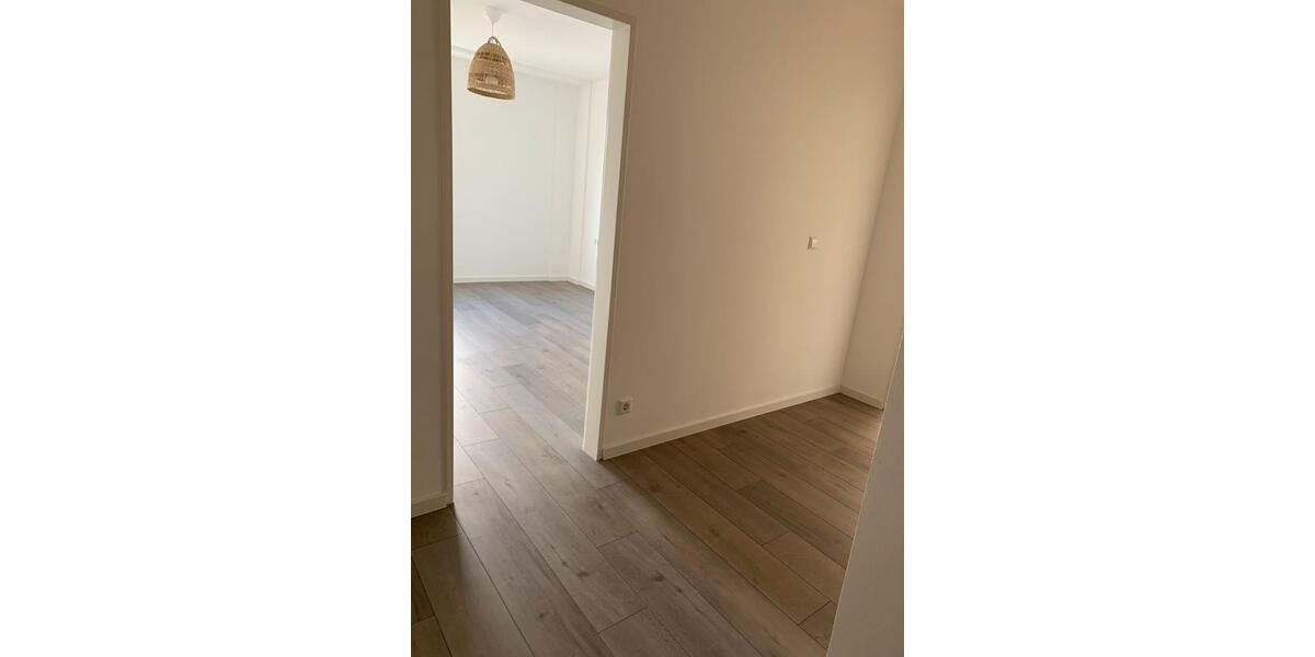 Etagenwohnung Pforzheim Eutingen - 2 Zimmer, 65 m&sup2;, 1.020&euro; | Angebot:26700992