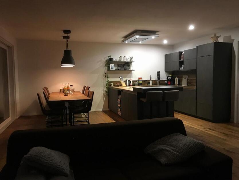 Neuwertige 3- Zimmer Wohnung mit Penthouse-Charakter