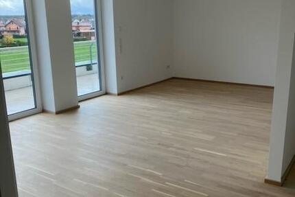 Wohnung Münchsmünster - 2 Zimmer, 81 m&sup2;, 900&euro; | Angebot:25789151