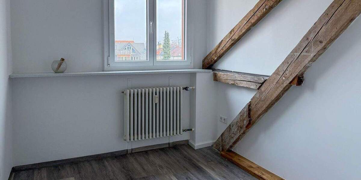 Etagenwohnung Konstanz Altstadt - 5 Zimmer, 100 m&sup2;, 1.650&euro; | Angebot:24875019