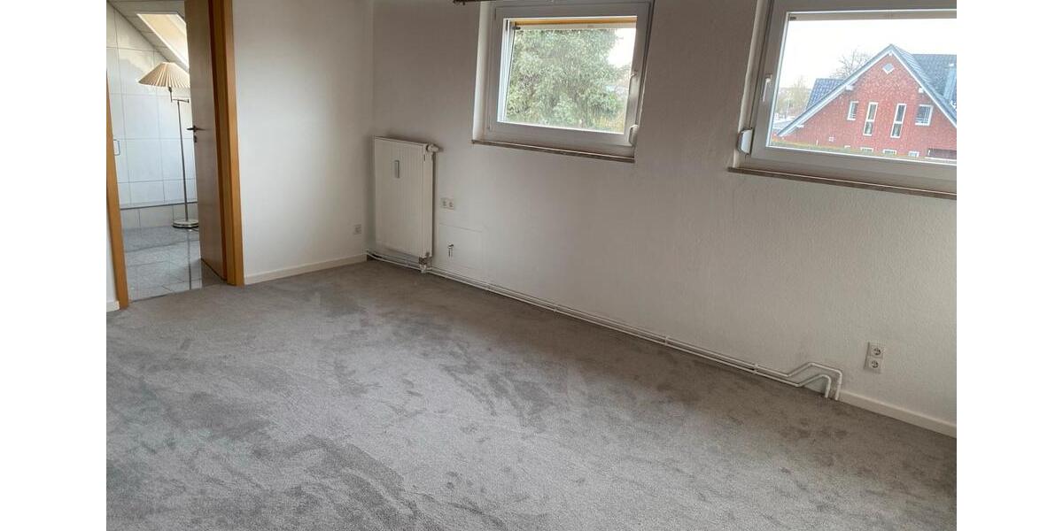 Dachgeschoßwohnung Wolfsburg Alt-Wolfsburg - 3 Zimmer, 125 m&sup2;, 990&euro; | Angebot:25343271