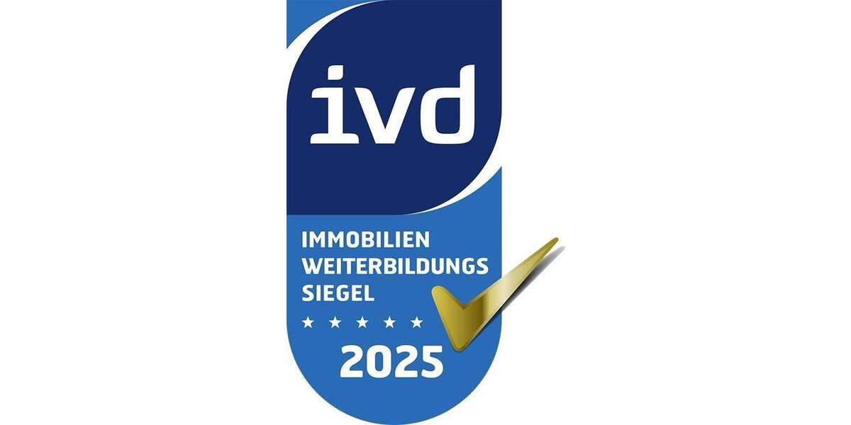 Penthouse-Whg, 2 12 Zi., Balkon, Lift, ruhig, Arzt Apotheke Einkauf fussläufig um die Ecke, Bushaltestelle, To... 2 zimmer