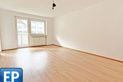 Sofort verfügbar! Ruhiges Apartment mit Einbauküche, Wannenbad und Aufzug in Obergiesing 1 zimmer