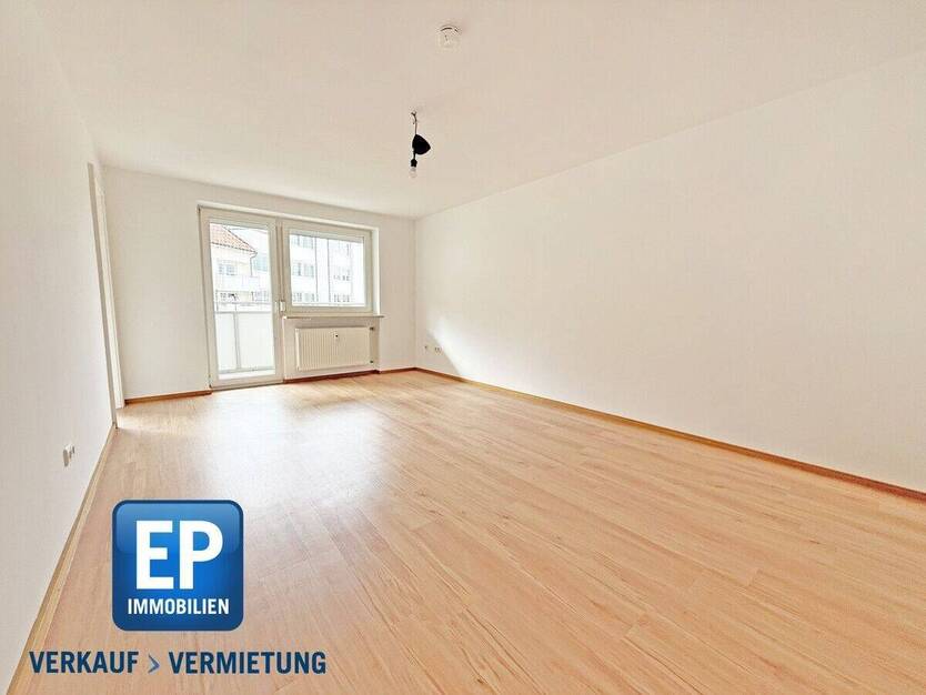 Sofort verfügbar! Ruhiges Apartment mit Einbauküche, Wannenbad und Aufzug in Obergiesing 1 zimmer