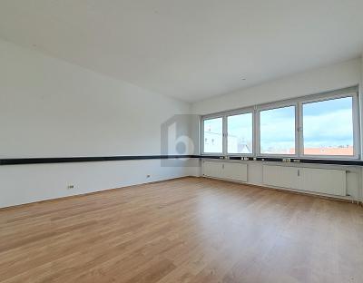 FLEXIBLE FLÄCHE - JE NACH BEDARF - MIT AUFZUG