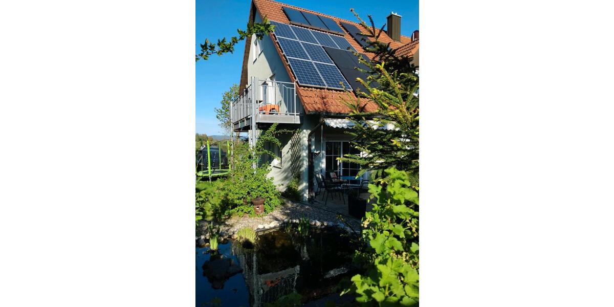 Dachgeschoßwohnung Neustadt an der Waldnaab - 3 Zimmer, 90 m&sup2;, 800&euro; | Angebot:25104520