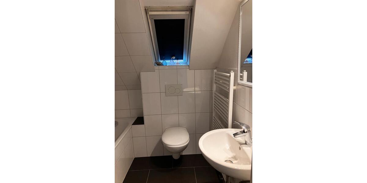 Dachgeschoßwohnung Friedberg (Hessen) - 1 Zimmer, 29 m&sup2;, 490&euro; | Angebot:26634086