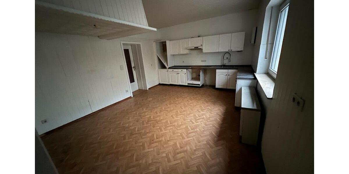 Erdgeschoßwohnung Fulda Aschenberg - 5 Zimmer, 160 m&sup2;, 1.175&euro; | Angebot:26547079