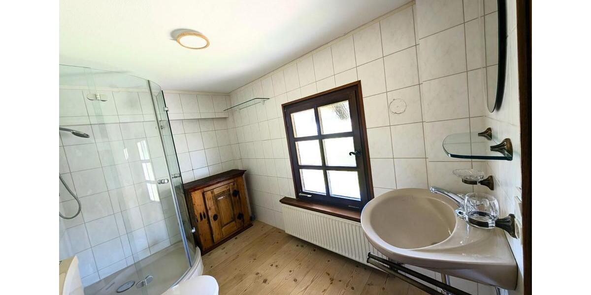 Maisonettenwohnung Dachsberg (Südschwarzwald) - 5 Zimmer, 150 m&sup2;, 1.450&euro; | Angebot:26677366