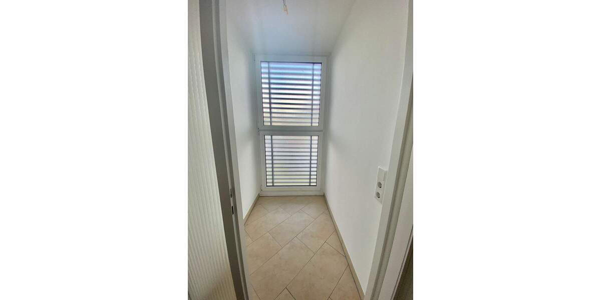 Etagenwohnung Coburg - 3 Zimmer, 92 m&sup2;, 690&euro; | Angebot:25697909