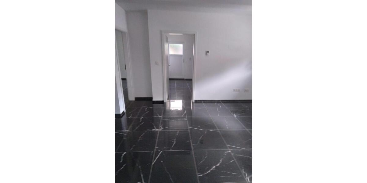 Erdgeschoßwohnung Neunkirchen Heinitz - 3 Zimmer, 65 m&sup2;, 620&euro; | Angebot:26503168