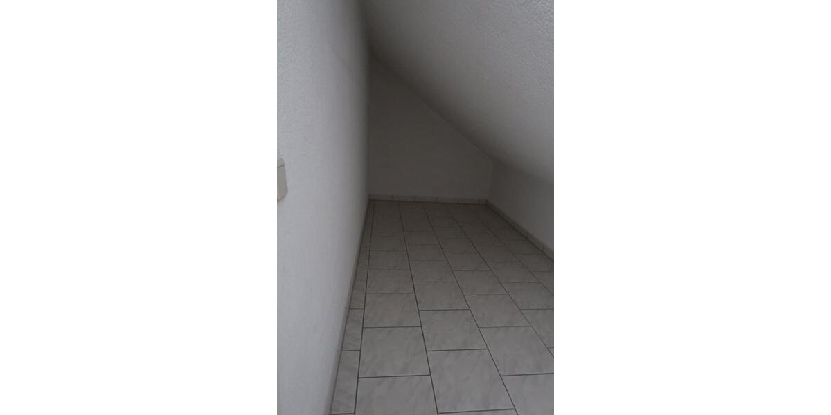 Dachgeschoßwohnung Freinsheim - 2 Zimmer, 80 m&sup2;, 640&euro; | Angebot:26068612