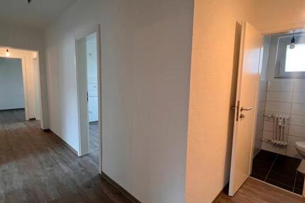 Helle 4-Zimmer-Wohnung im 3. Obergeschoss mit Balkon 4 zimmer