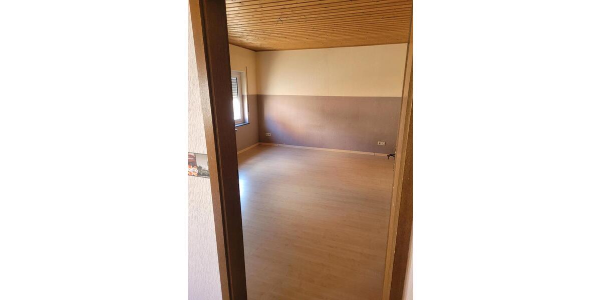 Erdgeschoßwohnung Ottweiler - 3 Zimmer, 100 m&sup2;, 650&euro; | Angebot:26412242