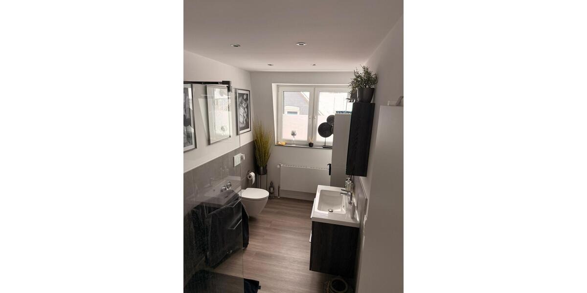 Etagenwohnung Wuppertal Beyenburg - 3 Zimmer, 140 m&sup2;, 1.260&euro; | Angebot:24467269