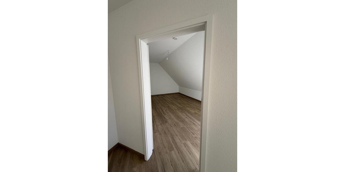 Dachgeschoßwohnung Stade - 2 Zimmer, 63 m&sup2;, 700&euro; | Angebot:25631316