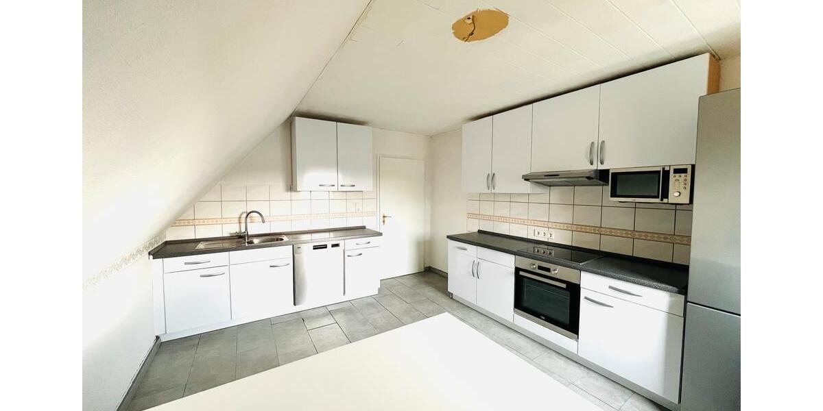 Dachgeschoßwohnung Menden (Sauerland) - 4 Zimmer, 80 m&sup2;, 840&euro; | Angebot:24749917