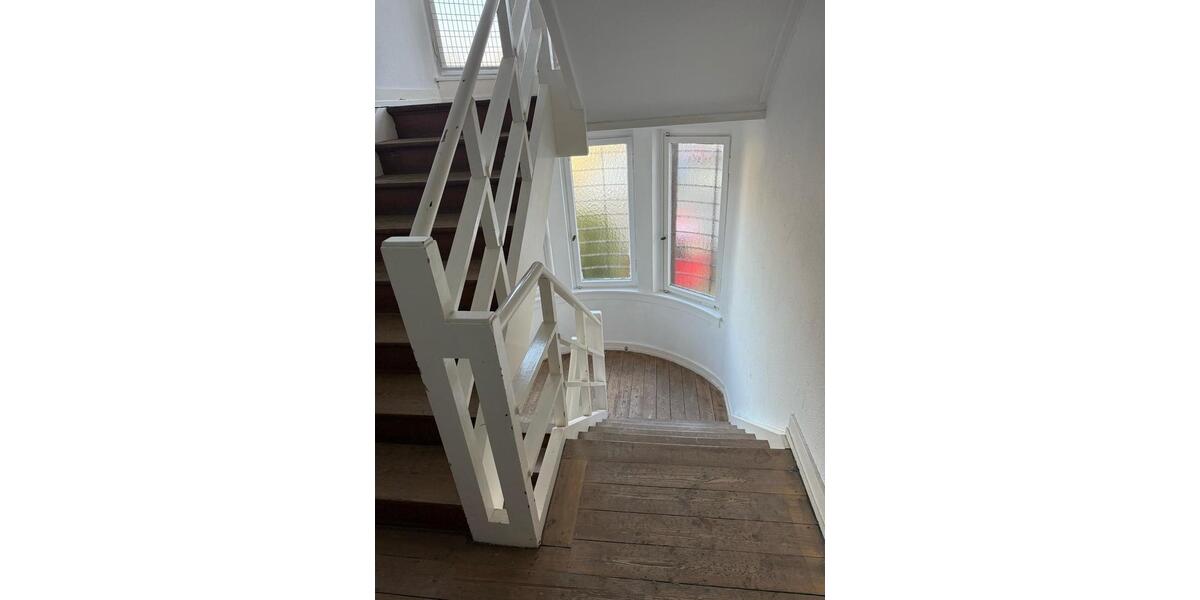 Etagenwohnung Frankfurt am Main Ost - 4 Zimmer, 90 m&sup2;, 1.800&euro; | Angebot:26429880