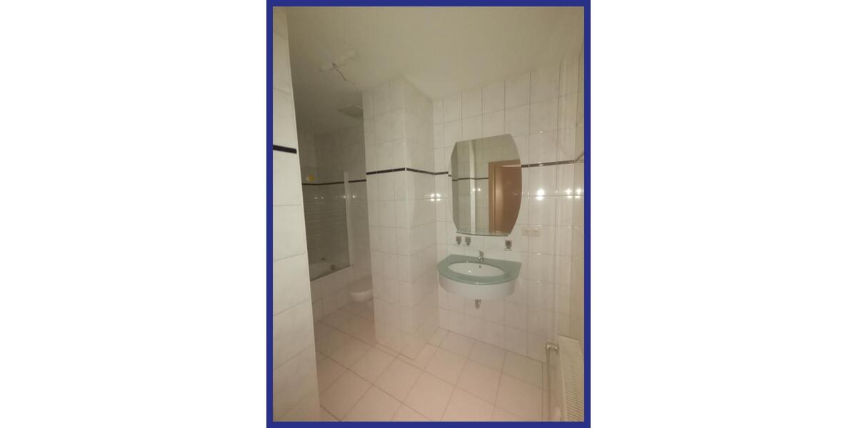 Dachgeschoßwohnung Gera - 4 Zimmer, 83 m&sup2;, 500&euro; | Angebot:25976845