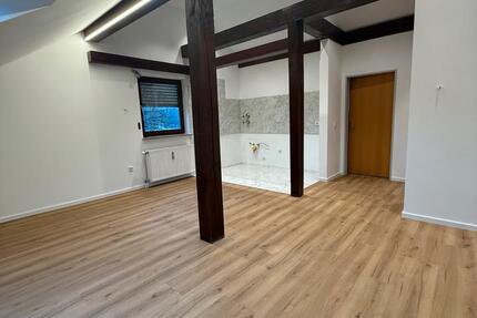 Dachgeschosswohnung 2 zimmer