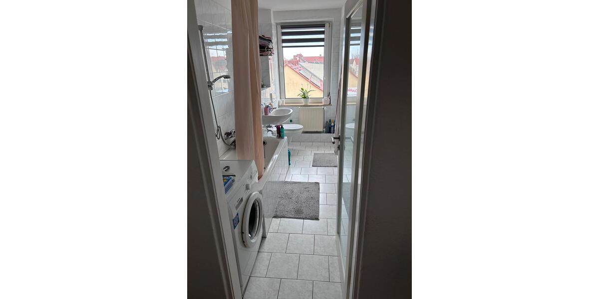 Dachgeschoßwohnung Magdeburg Alte Neustadt - 1 Zimmer, 32 m&sup2;, 400&euro; | Angebot:25498152