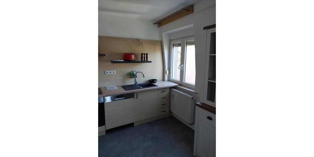 Dachgeschoßwohnung Laudenbach - 2 Zimmer, 63 m&sup2;, 900&euro; | Angebot:24672624