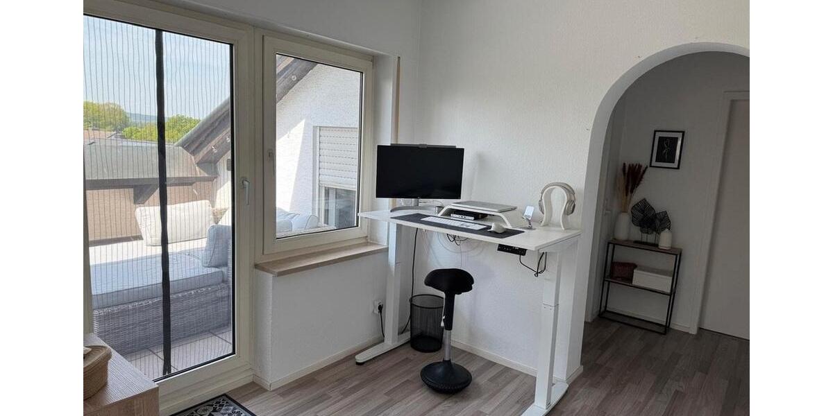 Dachgeschoßwohnung Bayreuth Meyernberg - 2 Zimmer, 106 m&sup2;, 900&euro; | Angebot:26661536
