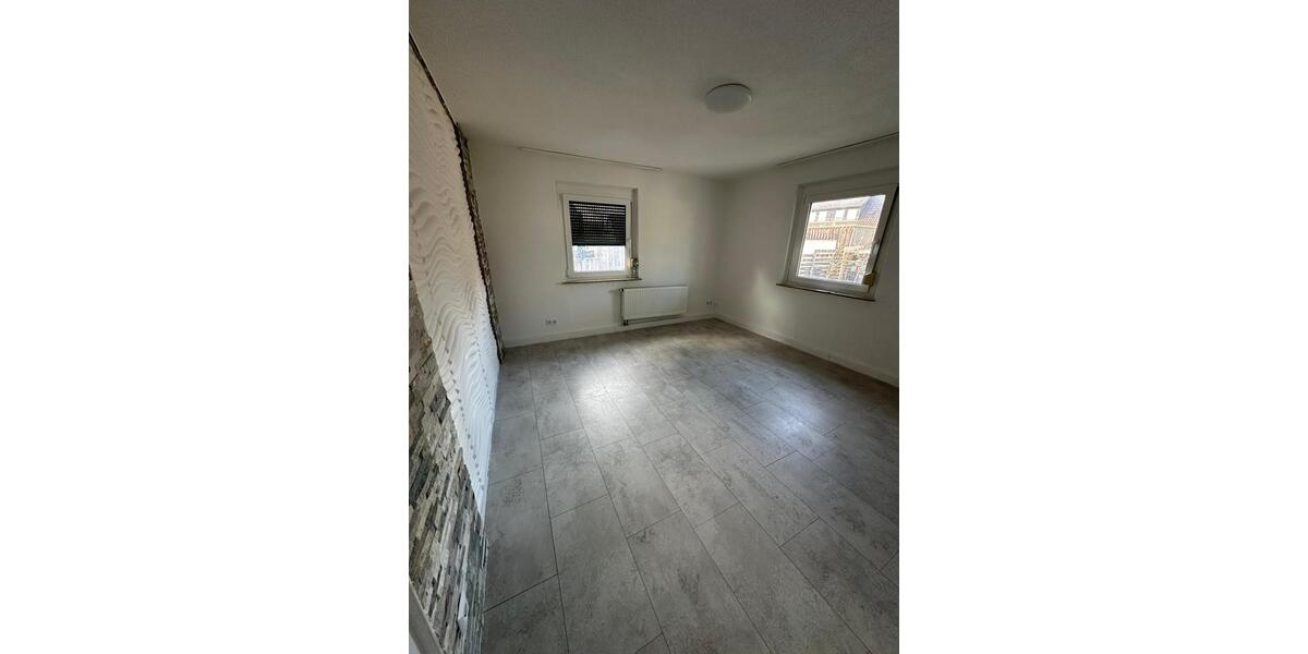 Erdgeschoßwohnung Gäufelden - 3 Zimmer, 76 m&sup2;, 1.100&euro; | Angebot:24817769