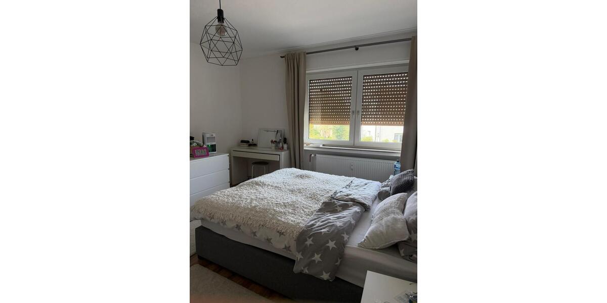 Etagenwohnung Oerlinghausen - 2 Zimmer, 80 m&sup2;, 900&euro; | Angebot:26603570
