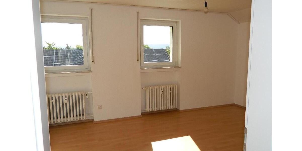 Etagenwohnung Bad Hersfeld - 3 Zimmer, 87 m&sup2;, 590&euro; | Angebot:26574673