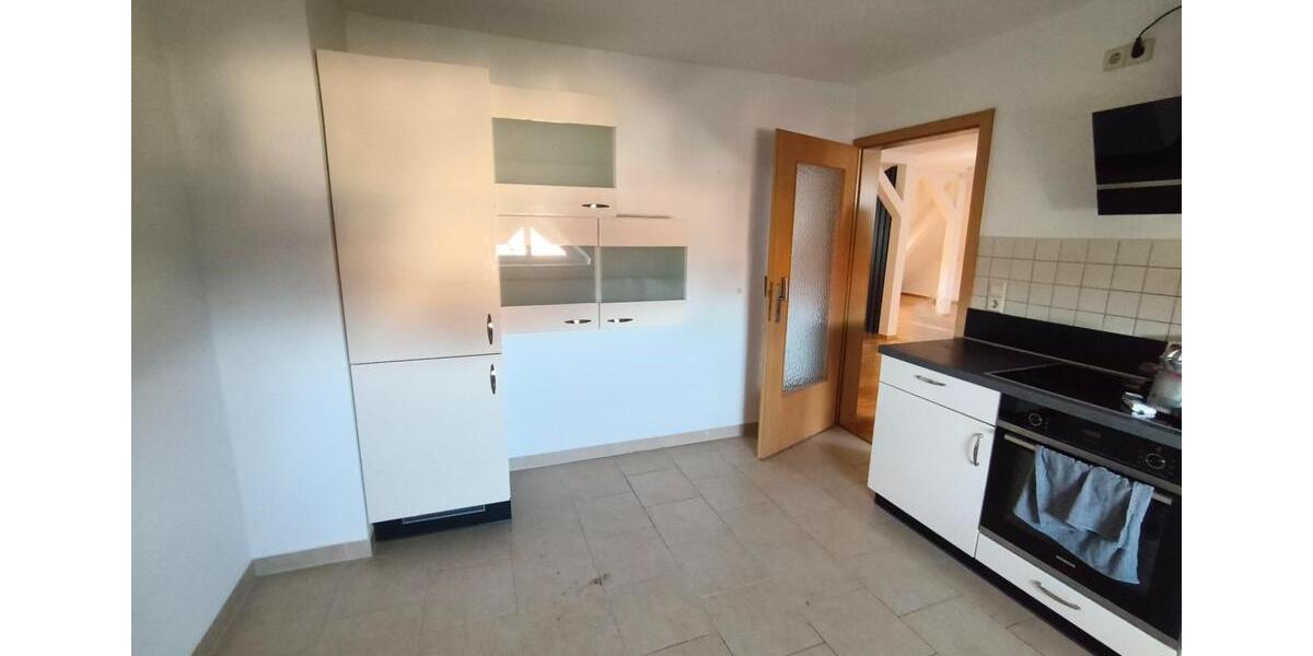 Dachgeschoßwohnung Grimma - 2 Zimmer, 60 m&sup2;, 475&euro; | Angebot:25935176