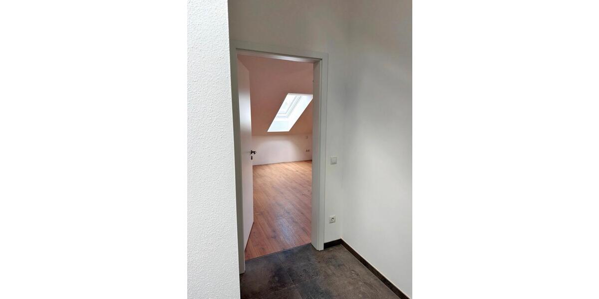 Dachgeschoßwohnung Kraiburg am Inn - 2 Zimmer, 75 m&sup2;, 980&euro; | Angebot:25940423