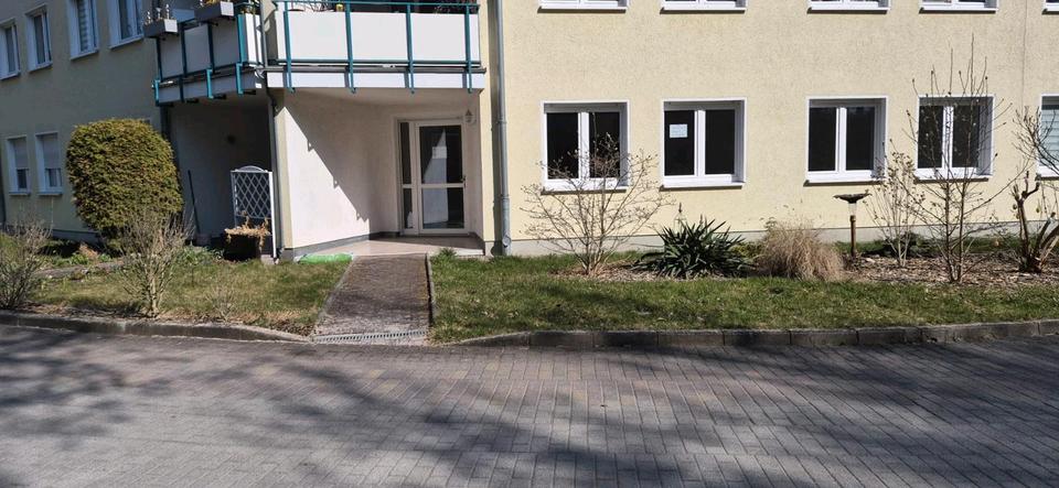 Erdgeschoßwohnung Eisenhüttenstadt - 2 Zimmer, 67 m&sup2;, 614&euro; | Angebot:25833406