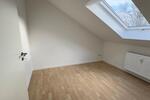 Dachgeschoßwohnung Langen (Hessen) - 3 Zimmer, 72 m&sup2;, 1.300&euro; | Angebot:24995845