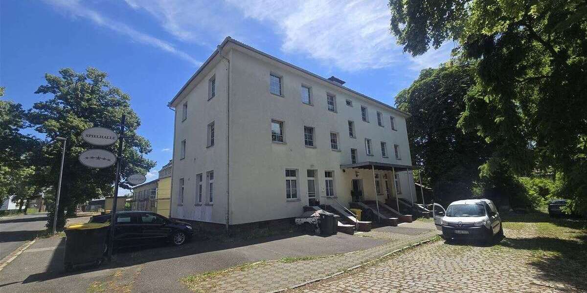 Etagenwohnung Halberstadt - 4 Zimmer, 85 m&sup2;, 418&euro; | Angebot:27009527