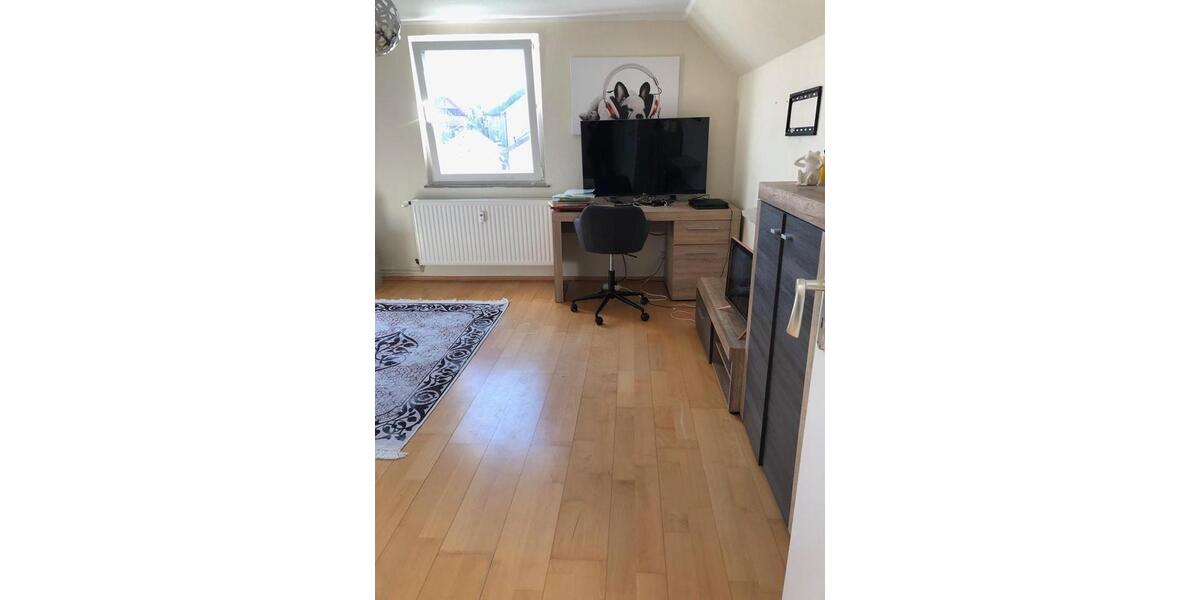 Schöne 5 Zimmer Maisonette-Wohnung mit 145 qm in Brunkensen 5 zimmer