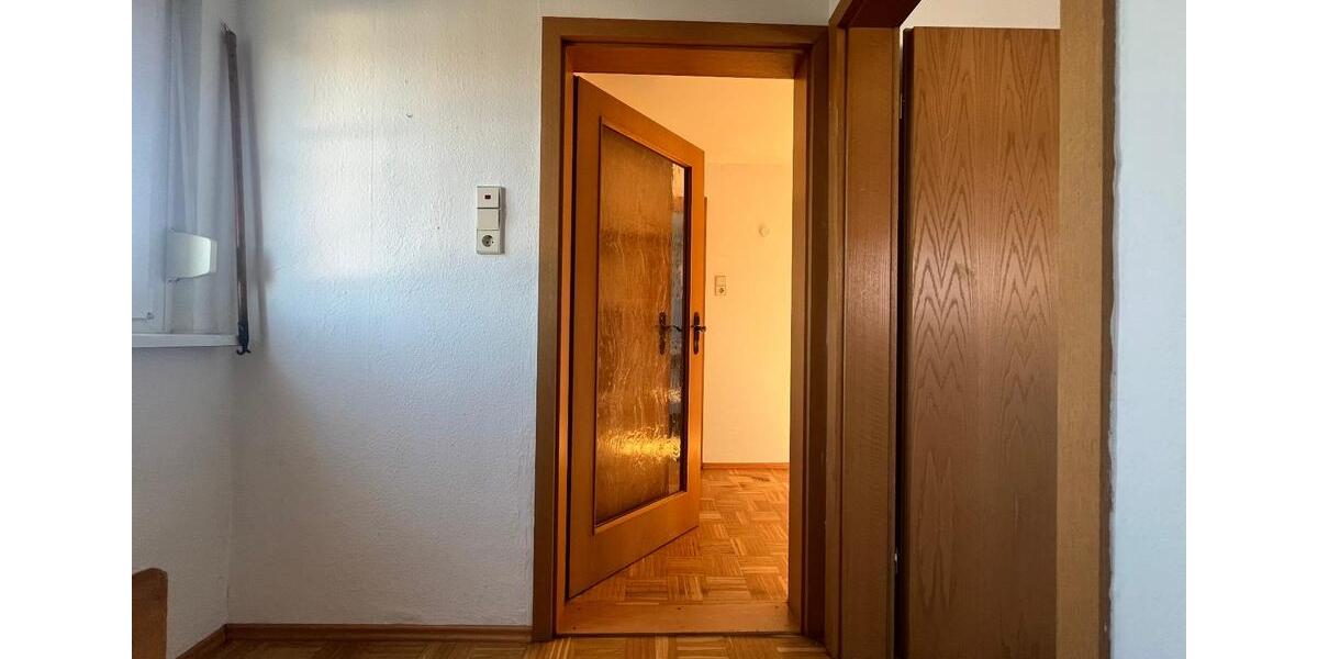 Dachgeschoßwohnung Dotternhausen - 3 Zimmer, 64 m&sup2;, 570&euro; | Angebot:25306813