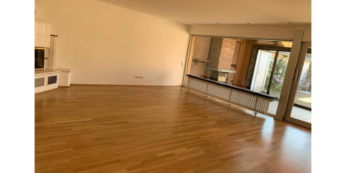 Einfamilienhaus (195 m²) mit Keller, Balkon & Wintergarten 5 zimmer