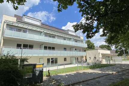 Wohnung Freilassing - 3 Zimmer, 84 m&sup2;, 1.210&euro; | Angebot:26274641