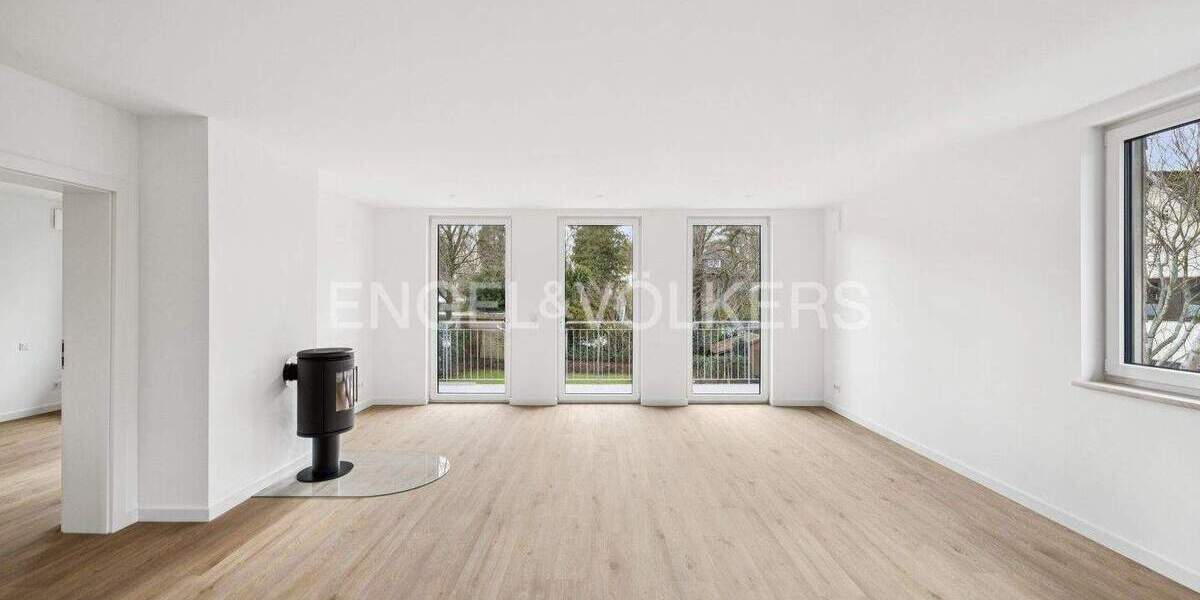 Etagenwohnung Ahrensburg - 3 Zimmer, 118 m&sup2;, 2.450&euro; | Angebot:24796156