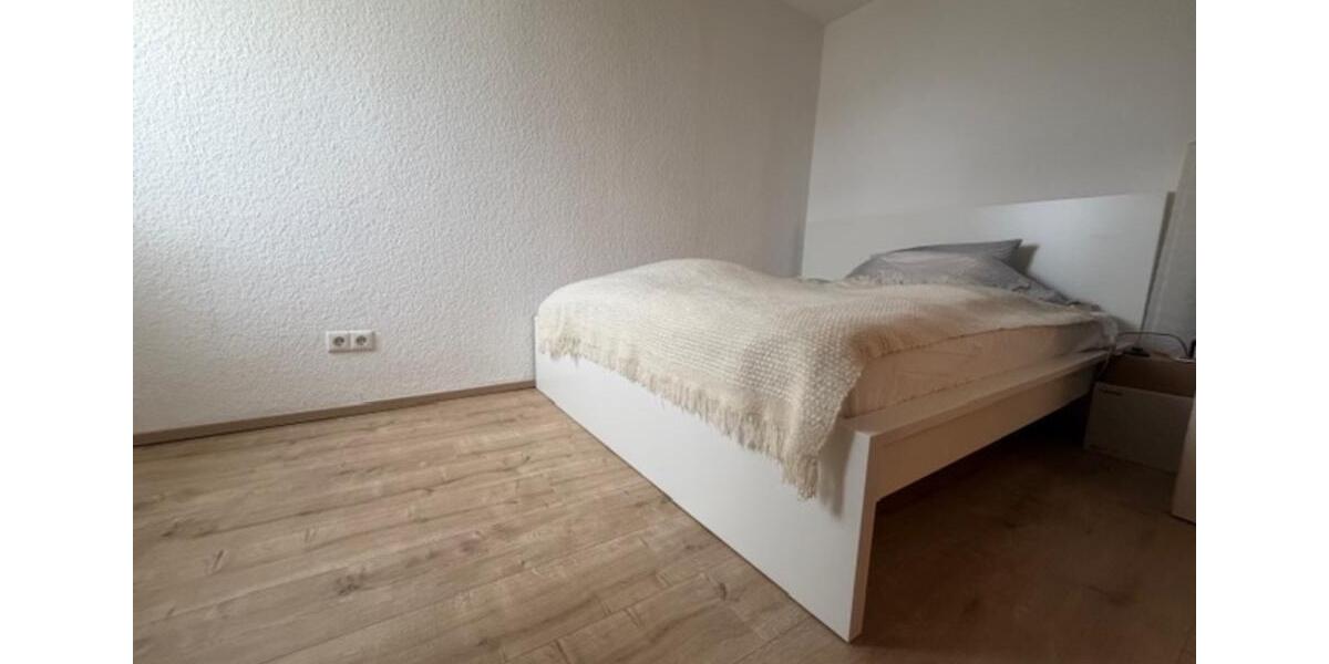 Dachgeschoßwohnung Hildesheim - 2 Zimmer, 42 m&sup2;, 550&euro; | Angebot:24749779