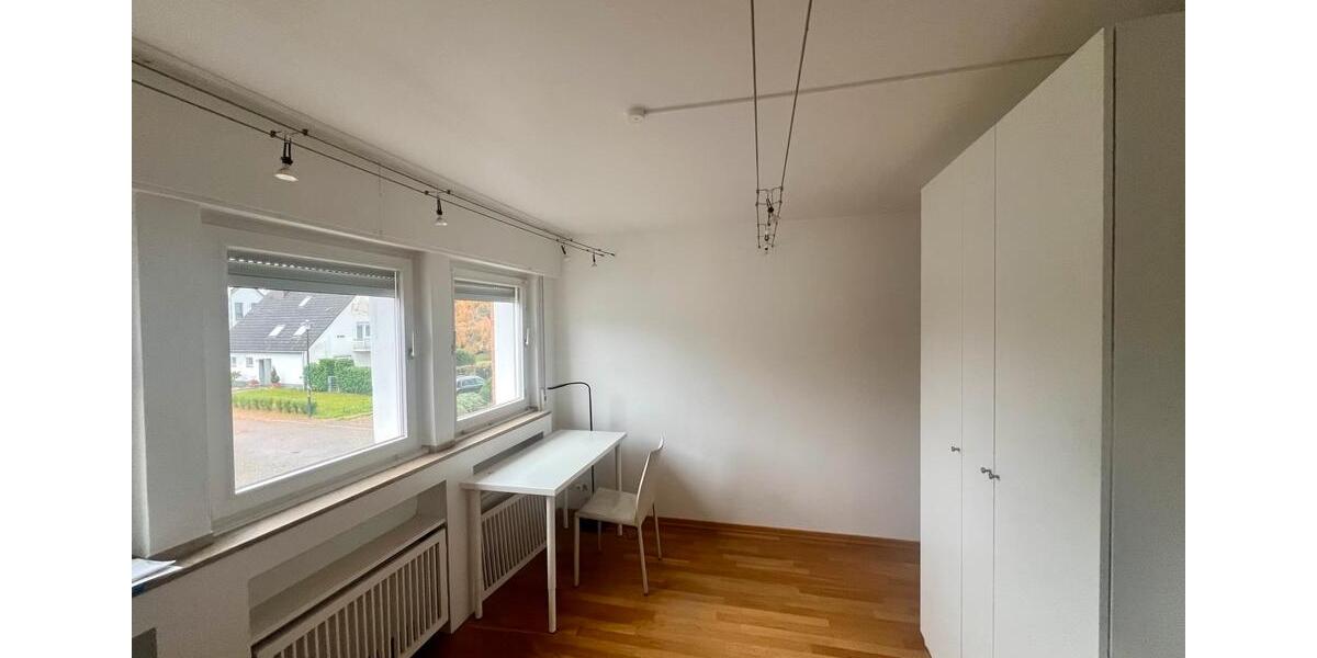 Wohnen auf Zeit Düsseldorf Stadtbezirk 5 - 4 Zimmer, 110 m&sup2;, 1.990&euro; | Angebot:24743870