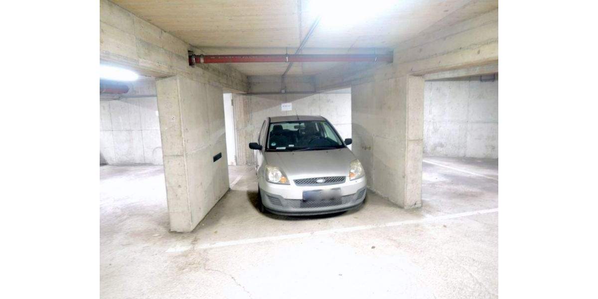 Gepflegte, helle Nichtraucher Eigentumswohnung mit Balkon und Tiefgaragenstellplatz in ruhiger Innenstadtlage 3 zimmer