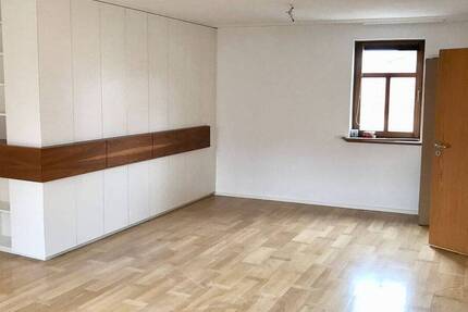Wohnung Gerolzhofen - 3 Zimmer, 93 m&sup2;, 698&euro; | Angebot:26722785